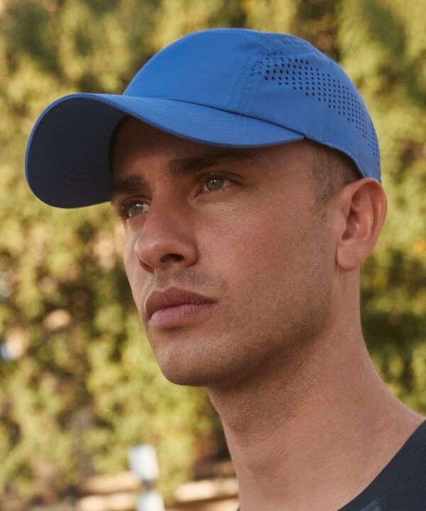 Beechfield Technical running cap - Caps | Xcel UK