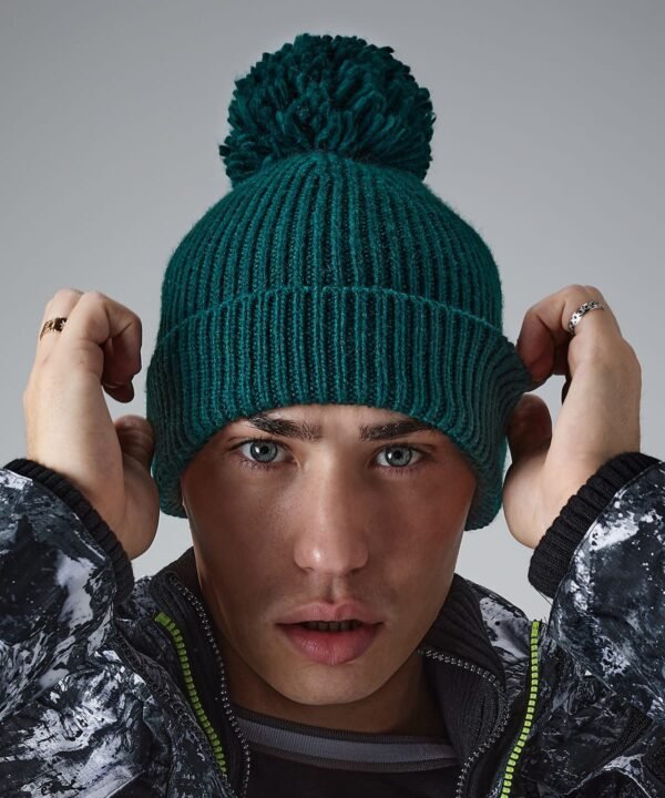 Beechfield Engineered knit ribbed pom pom beanie - Beanie Hat | Xcel UK