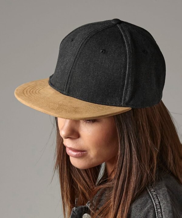 Beechfield Suede peak snapback - Caps | Xcel UK