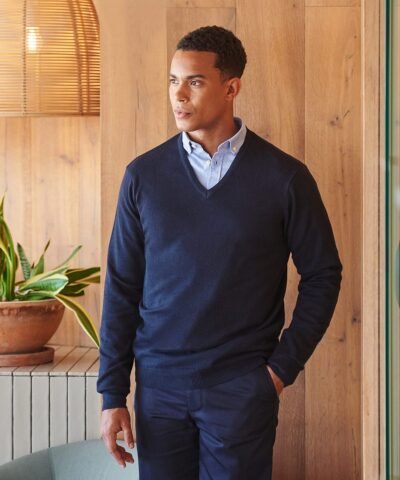 Henbury 12 gauge v-neck jumper - Knitted Jumpers | Xcel UK