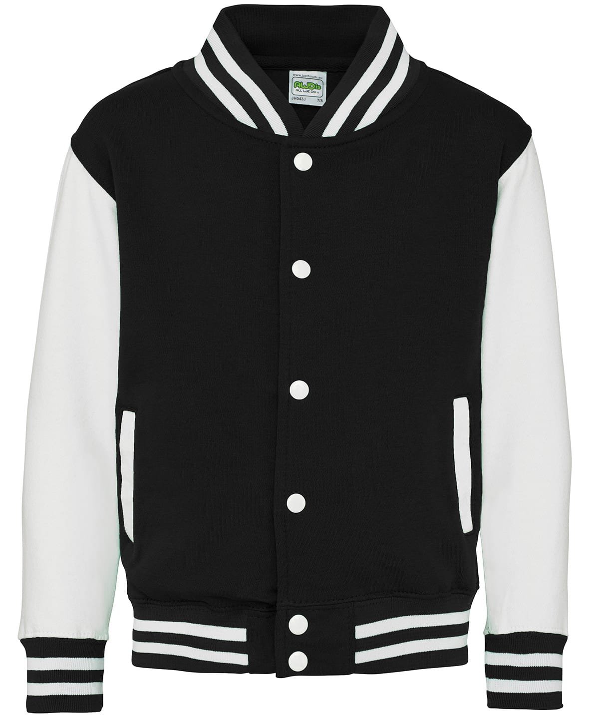 jet-black-white-2443