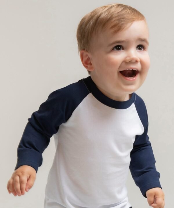 Larkwood Long sleeve baseball t-shirt - T-Shirts | Xcel UK