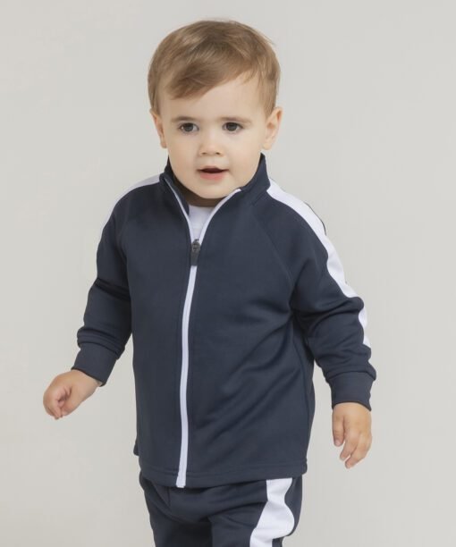 Larkwood Track top