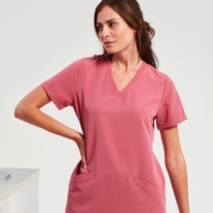 by Premier Women’s ‘invincible’ onna-stretch tunic