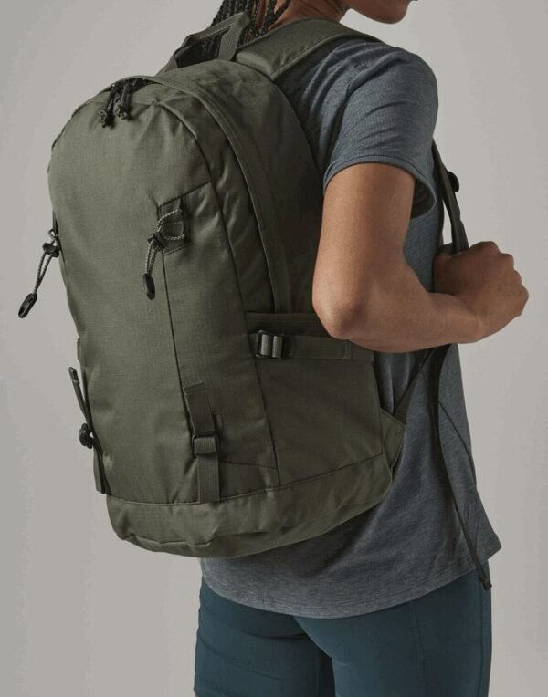 Quadra Bags EVERYDAY OUTDOOR 20L BACKPACK — Custom Embroidery Available