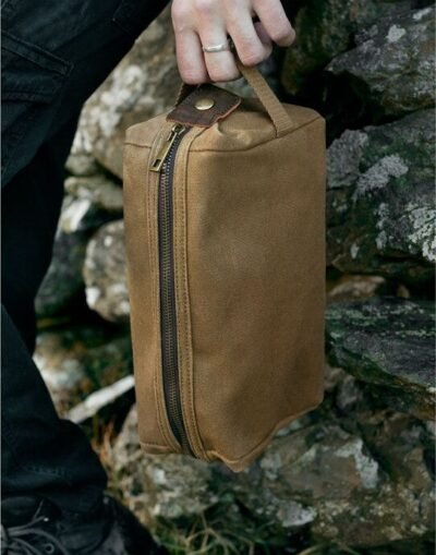 Quadra QD651 Heritage Waxed Canvas Wash Bag