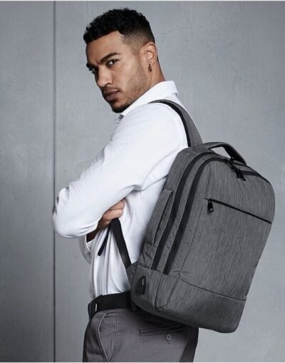 Quadra QD990 Q-Tech Charge Convertible Backpack