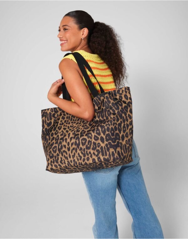 Bagbase BG194 Leopard Print Carryall Tote Bag | Custom Printed and Embroidered