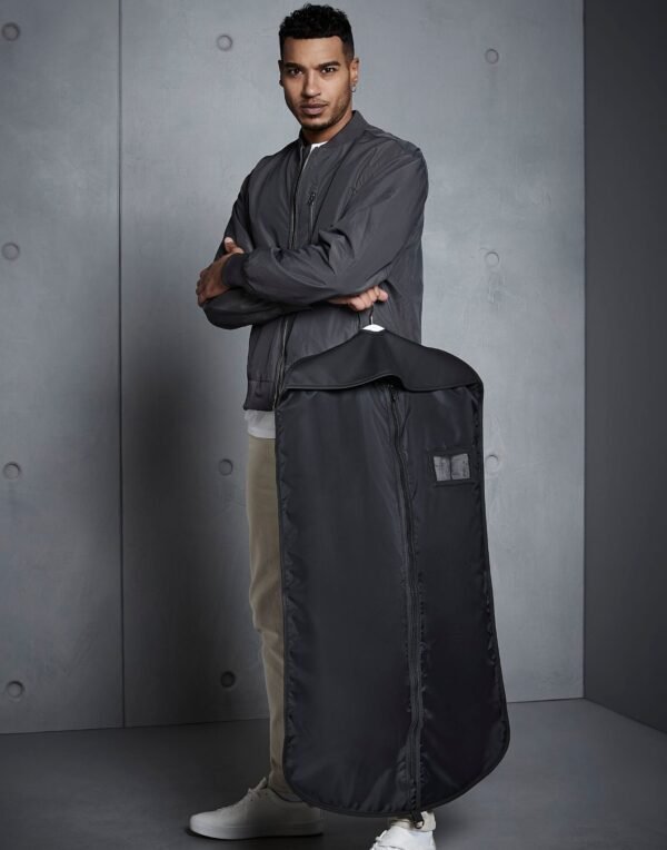 Quadra QD31 Suit Cover