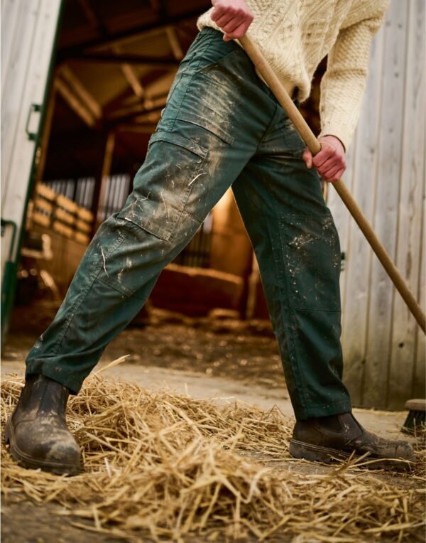 REGATTA PROFESSIONAL TRJ330R New Action Trouser (Reg)